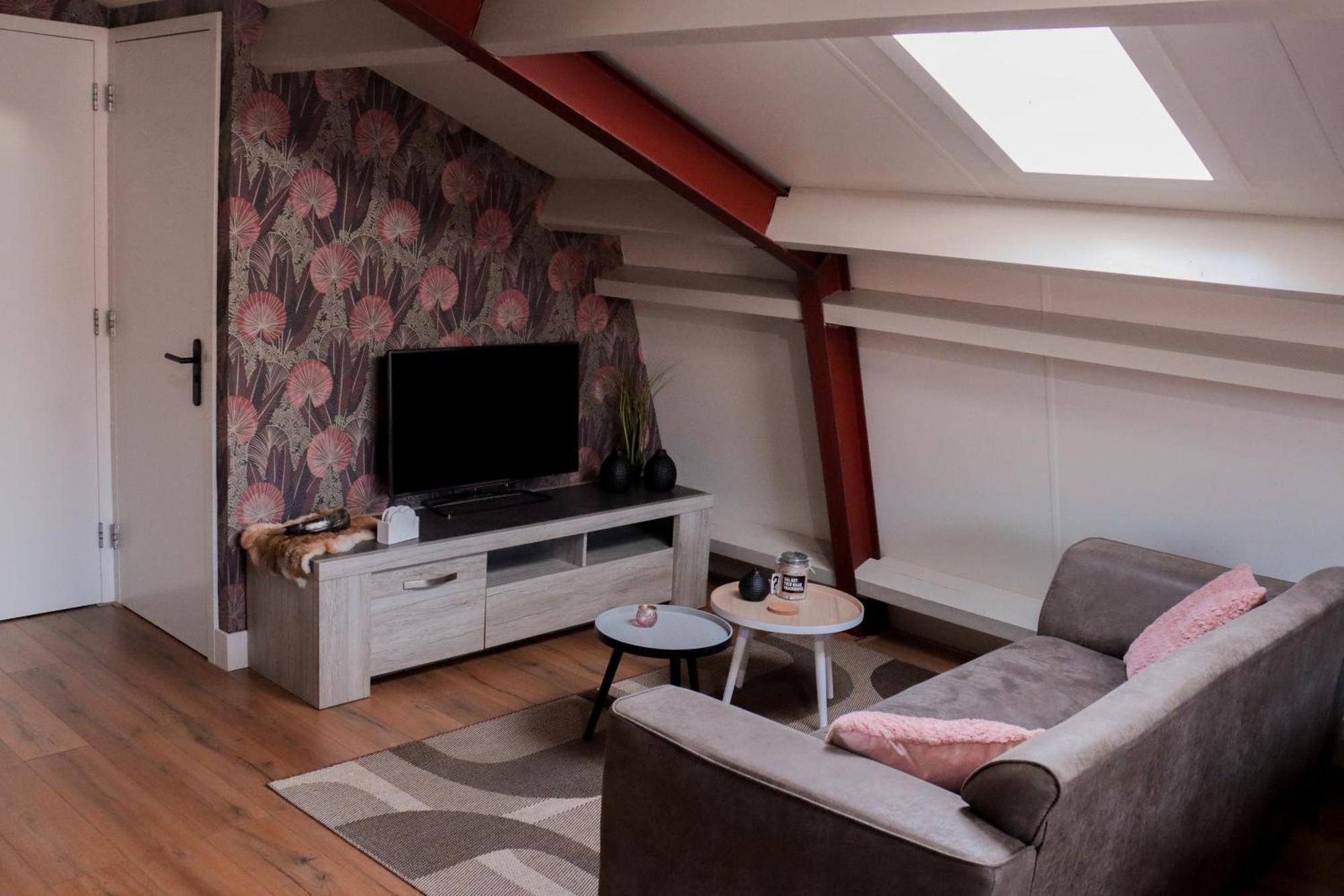 B&B De Kalverschuur Schoonrewoerd Bagian luar foto